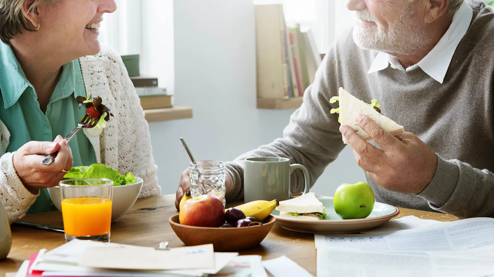 كيفية التعامل مع "حساسية الطعام" عند كبار السن؟