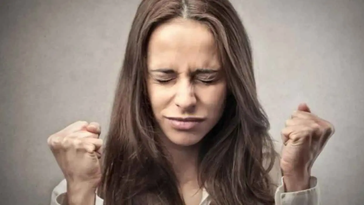 غضب النساء "المكبوت".. هل يدفعهنّ نحو أمراض المناعة الذاتية؟