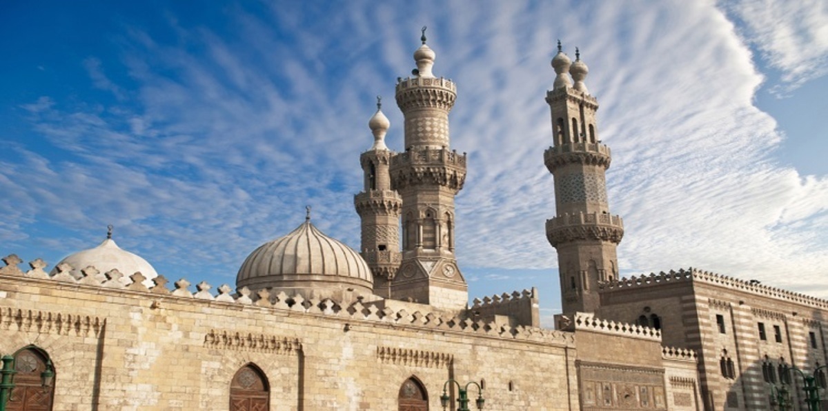 تأييد من الدبلوماسية المصرية لتطوير آليات الأزهر في الخارج