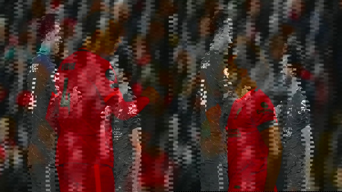 من هم ثلاثي ليفربول المصابون بكورونا؟