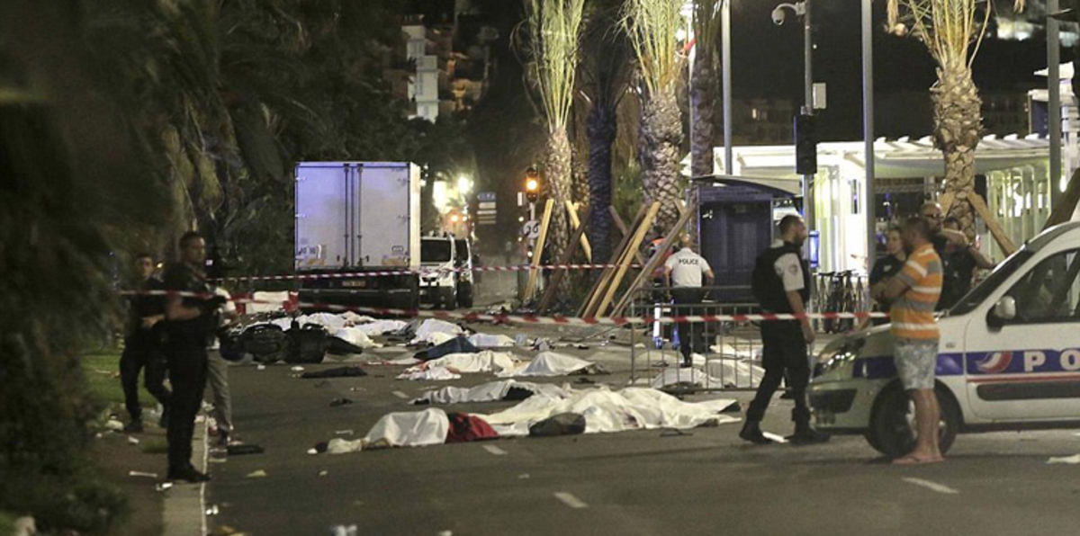 نتنياهو يعرض على فرنسا مساعدتها للقضاء على الإرهاب بعد هجوم نيس