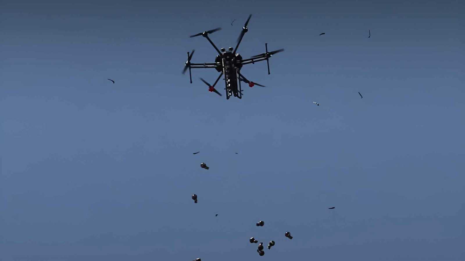 مسيرة إسرائيلية تستهدف بالقنابل سد المنطرة بريف القنيطرة في سوريا 