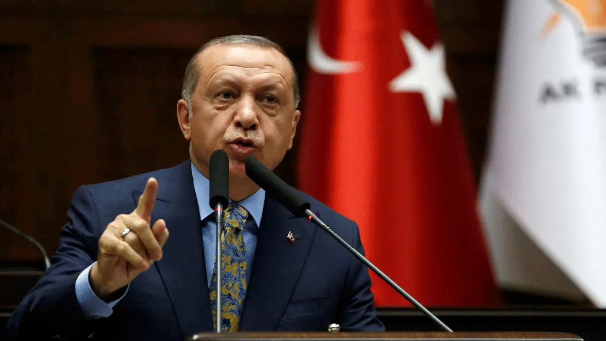 أمريكان كونزيرفاتيف: أردوغان اختار الخروج من الناتو بشرائه صواريخ ”أس-400“ الروسية‎