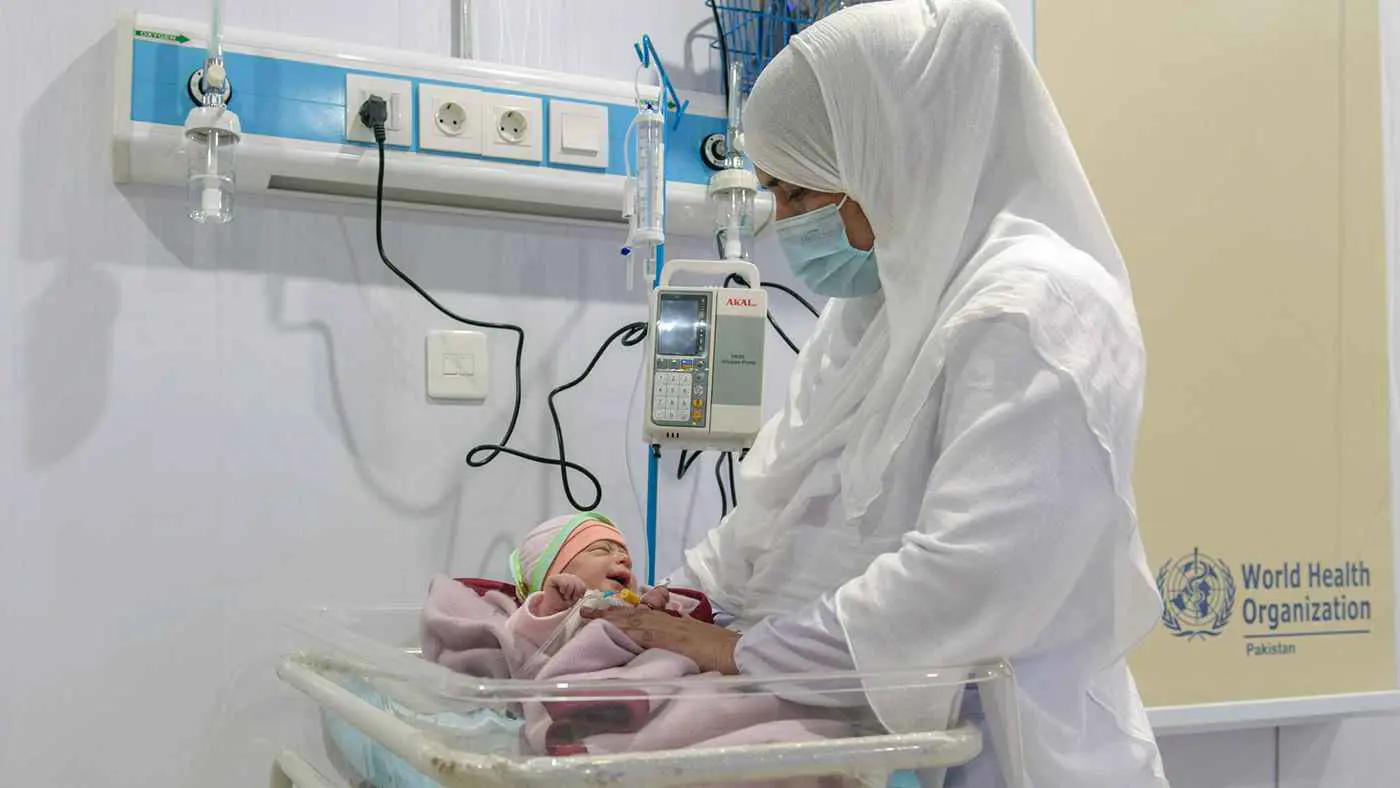 باكستان.. 675 مولودا جديدا و27 أمّا يموتون يوميا