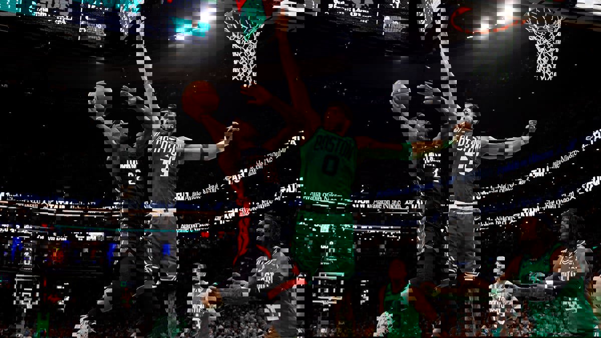 NBA.. بوسطن سيلتكس يهزم ميامي هيت ويقترب من إنجاز تاريخي