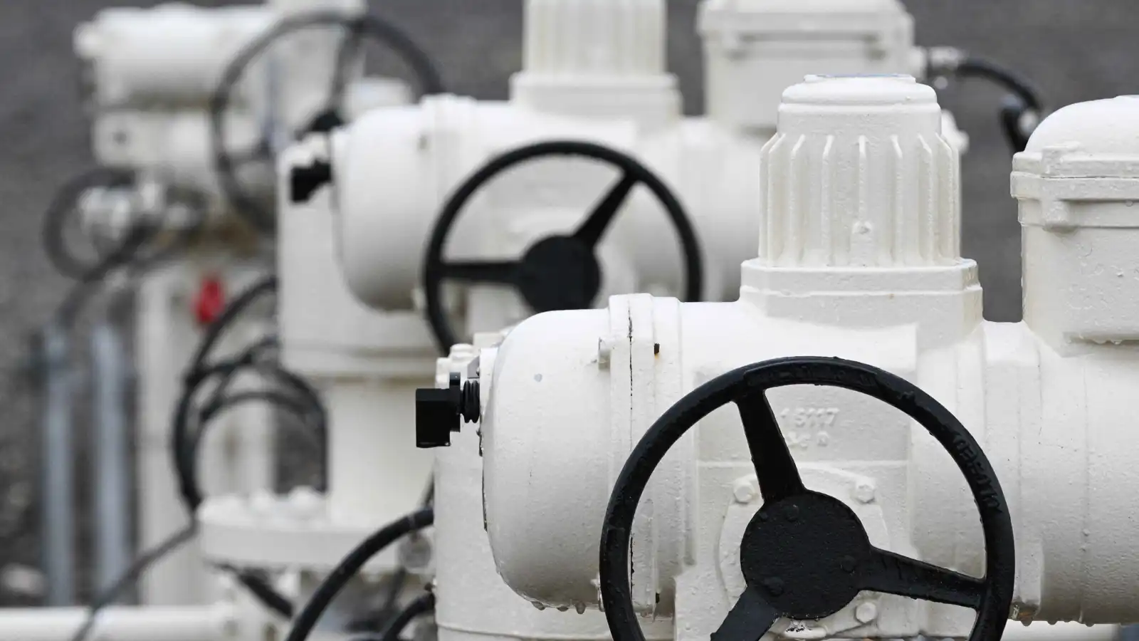 "6 ملايين متر مكعب".. بدء تدفق الغاز الأذربيجاني إلى سوريا