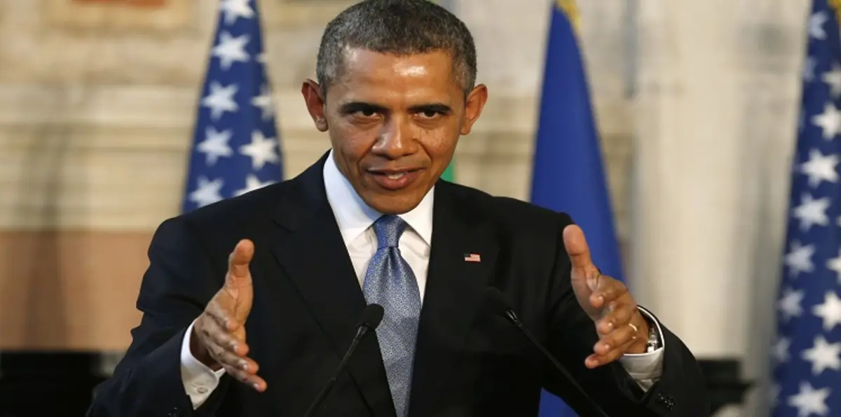 أوباما ينتقد انتشار الأسلحة في أمريكا بعد هجوم دالاس