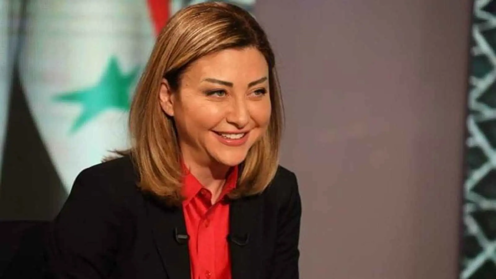 وفاة لونا الشبل مستشارة الرئيس السوري