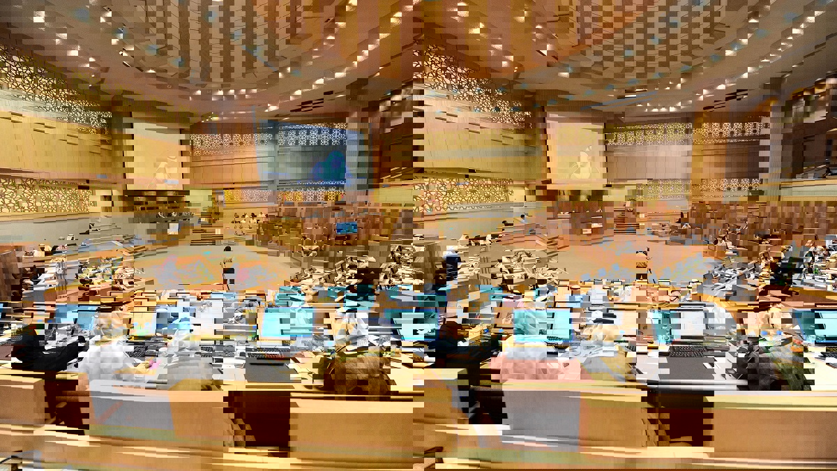 الإمارات تضاعف تمثيل المرأة في "البرلمان" ليصل 50% 