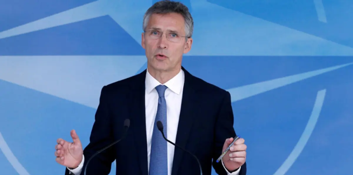 الناتو: العلاقة مع روسيا لا بد أن تتسم بالقوة والحوار