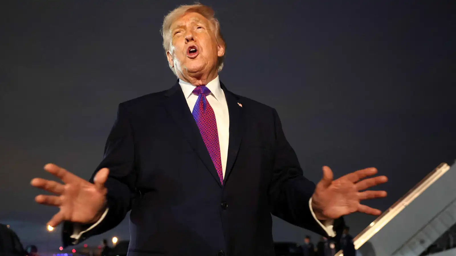 بعد دعوة ترامب.. دبلوماسيان إيرانيان ينشقان ويطلبان اللجوء في الخارج