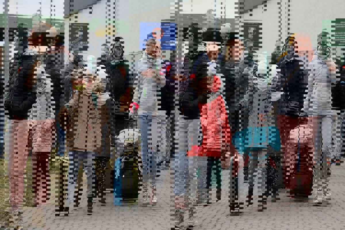 بولندا تضيق ذرعا باللاجئين الأوكرانيين وتبحث عن مخرج قانوني لإعادتهم