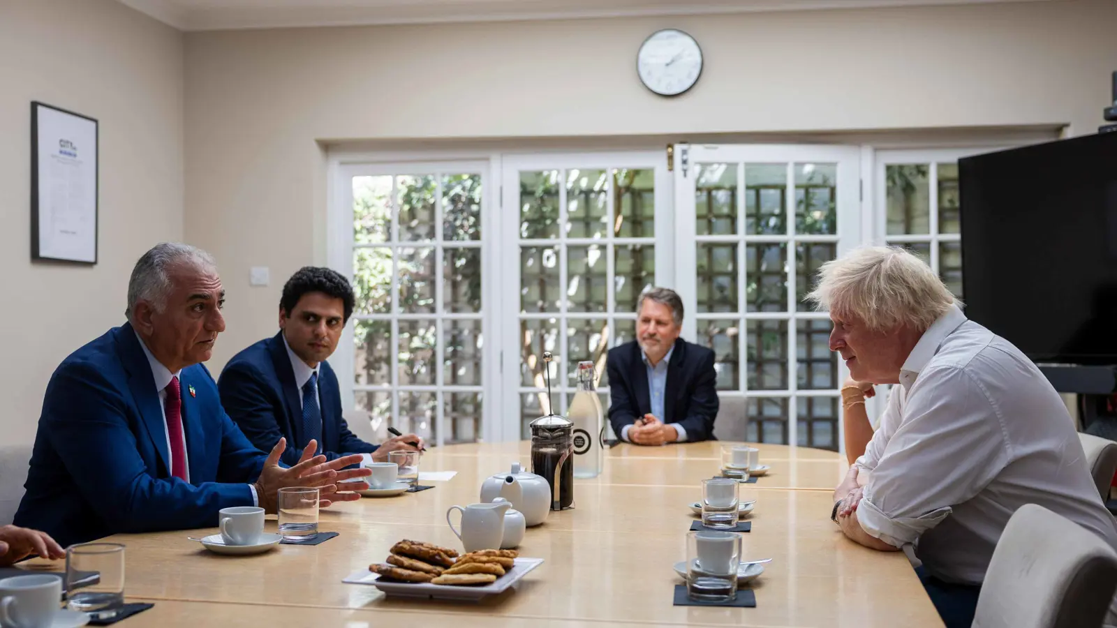 نجل الشاه يدعو من بريطانيا لإنهاء النظام الإيراني (فيديو)