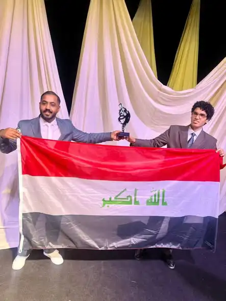 تكريم أفراد "قمر أحمر"