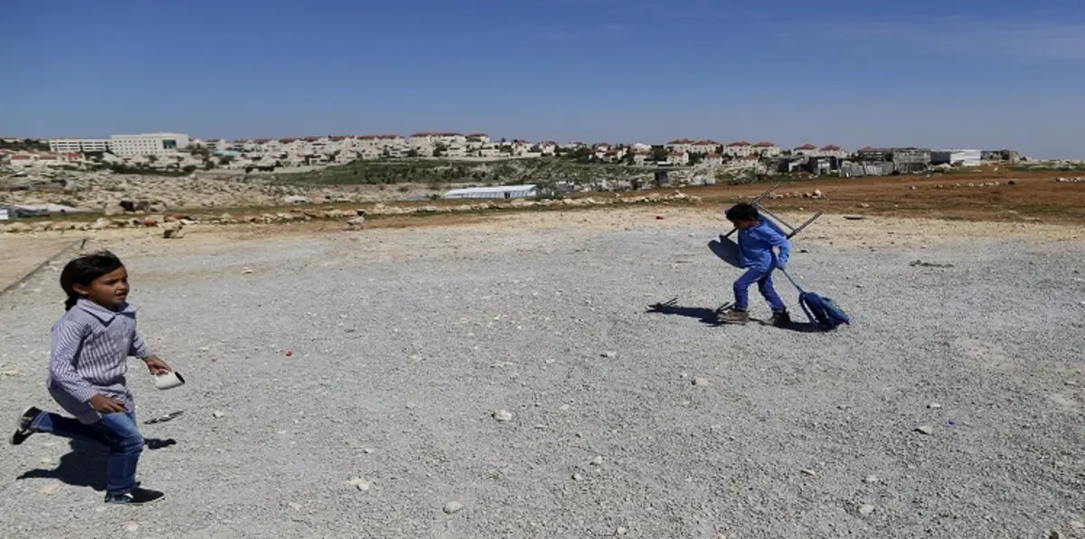 حركة يهودية تروج لبناء جدار يعزل القرى الفلسطينية شرقي القدس