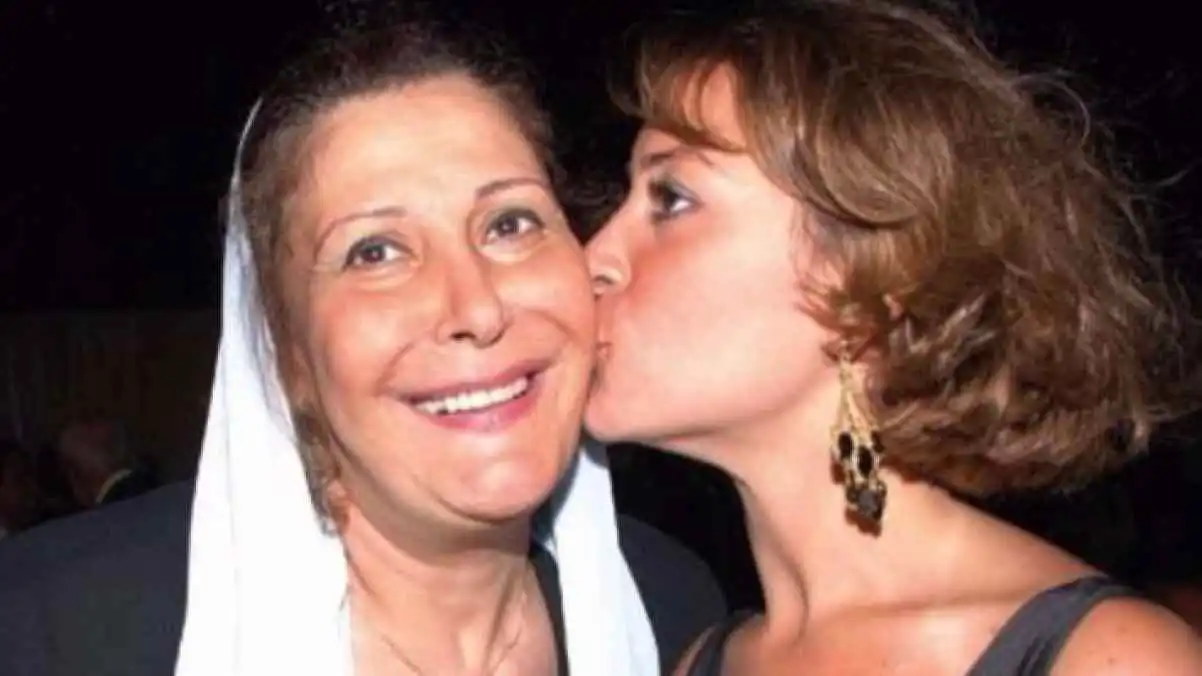 نفي وفاة زيزي مصطفى.. وجمال عبد الناصر يعتذر