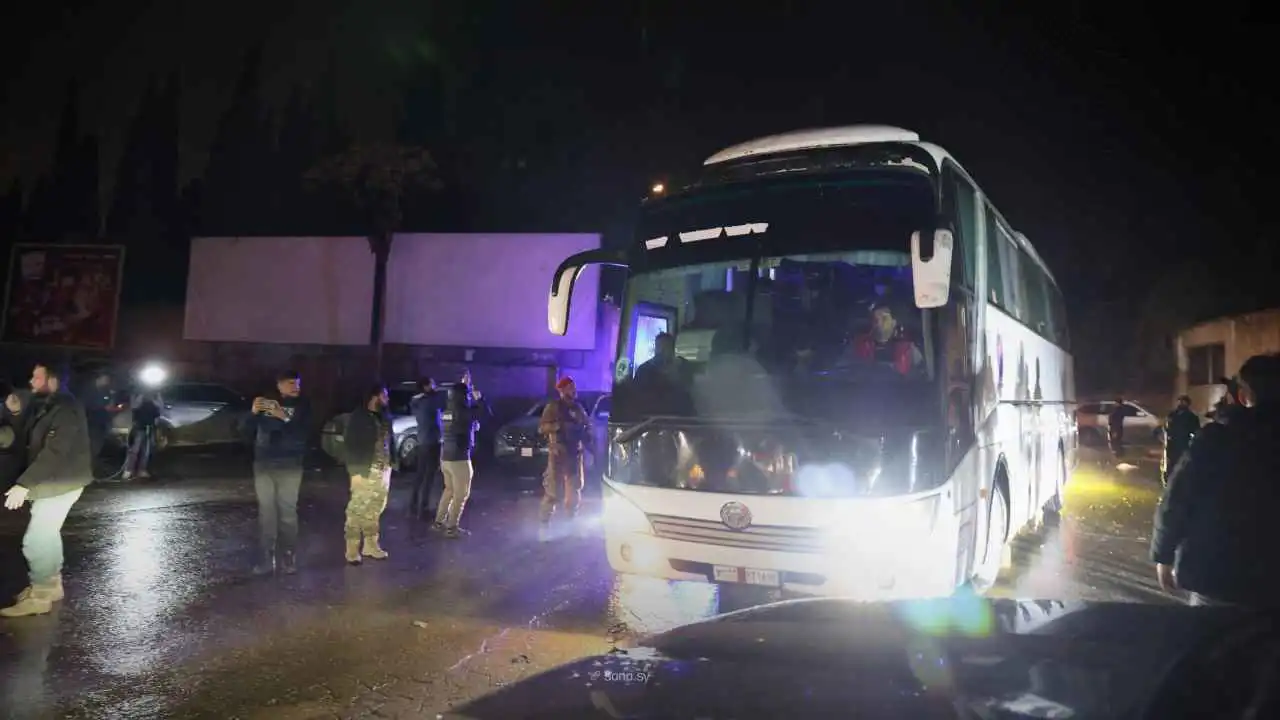 الأمن السوري يخلي حي "الشيخ مقصود" في حلب من مسلحي "قسد" (فيديو)