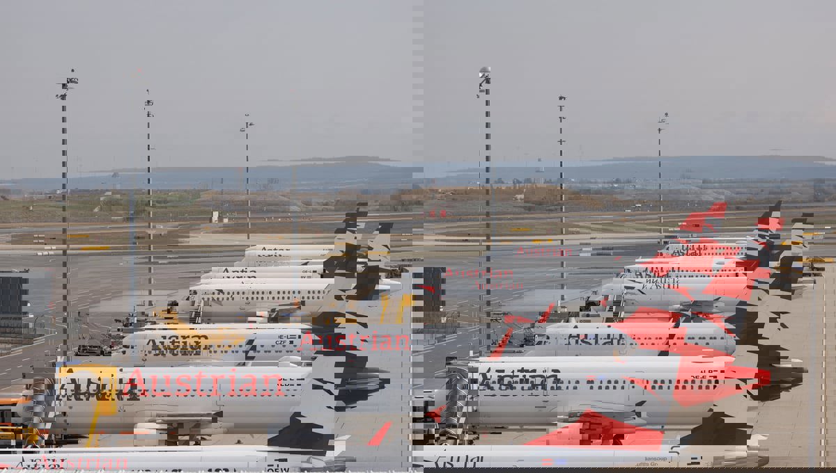 النمسا.. البَرَد يهشم طائرة وسط عواصف وفيضانات (صور)