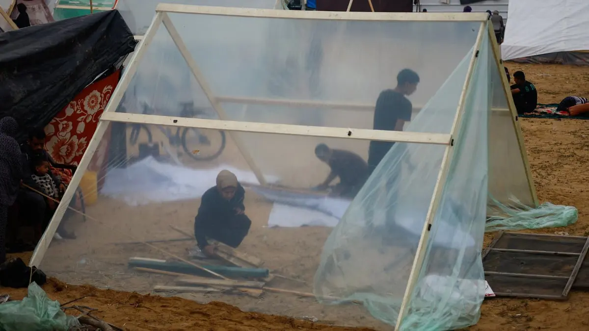 النوم على فراش.. أمنية صعبة المنال في غزة