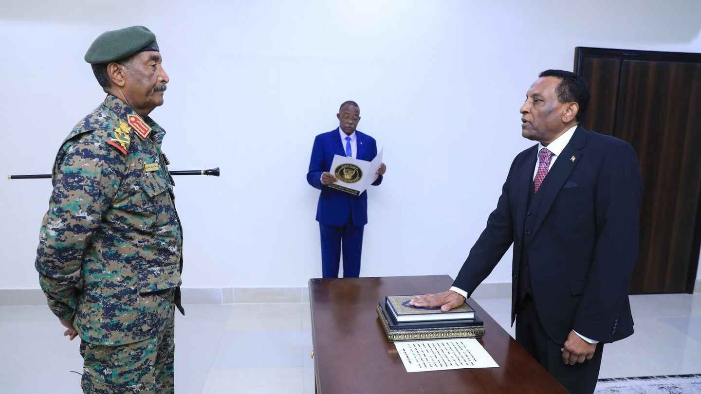 المونيتور: لا شرعية ولا شعبية لرئيس حكومة بورتسودان الجديد