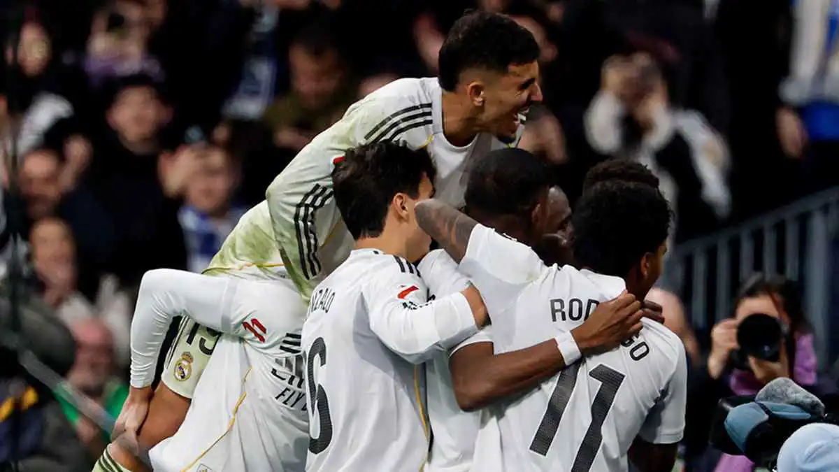 المقامرة الكبرى.. 3 كوارث تهدد موسم ريال مدريد بسبب غياب التدعيمات