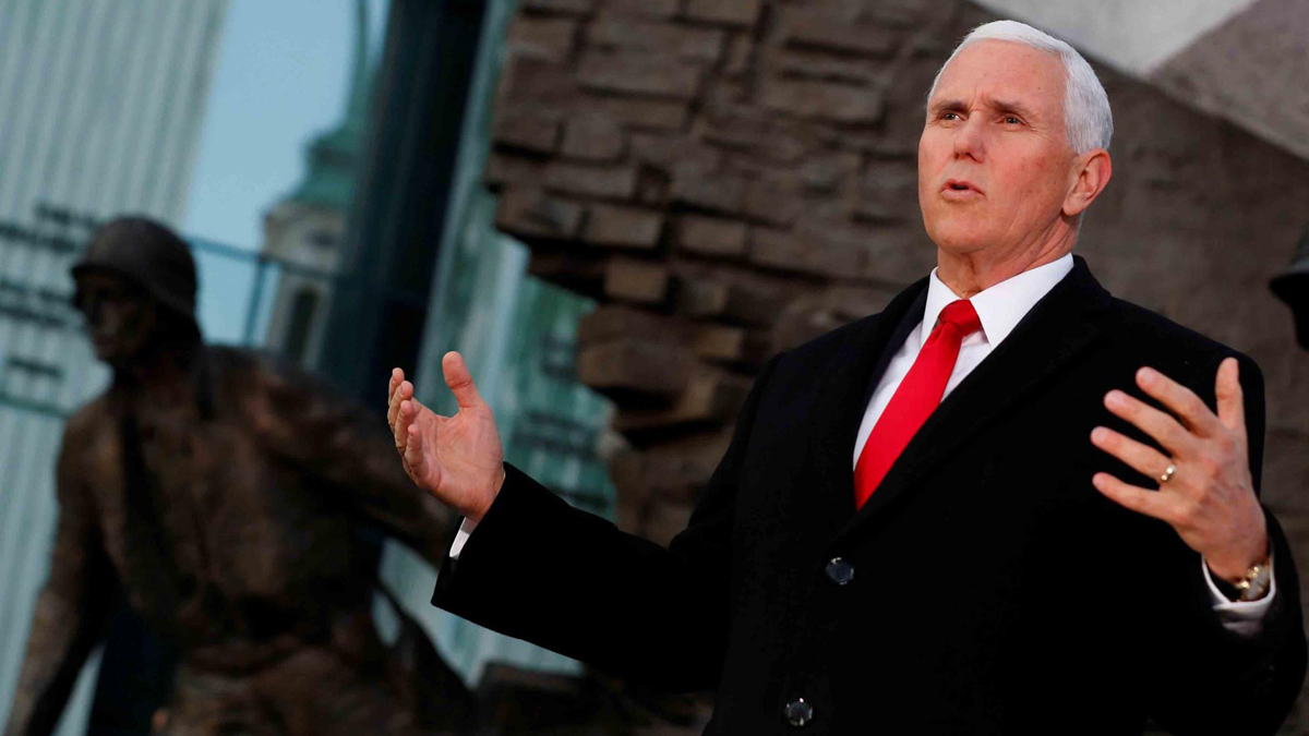 إدارة ترامب تدعو لعودة الأمريكيين إلى القمر بحلول 2024