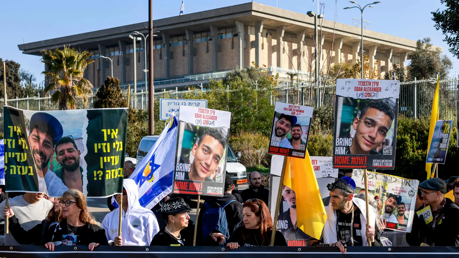 خلال كلمة نتنياهو.. مشاحنات واشتباكات في الكنيست الإسرائيلي (فيديو)