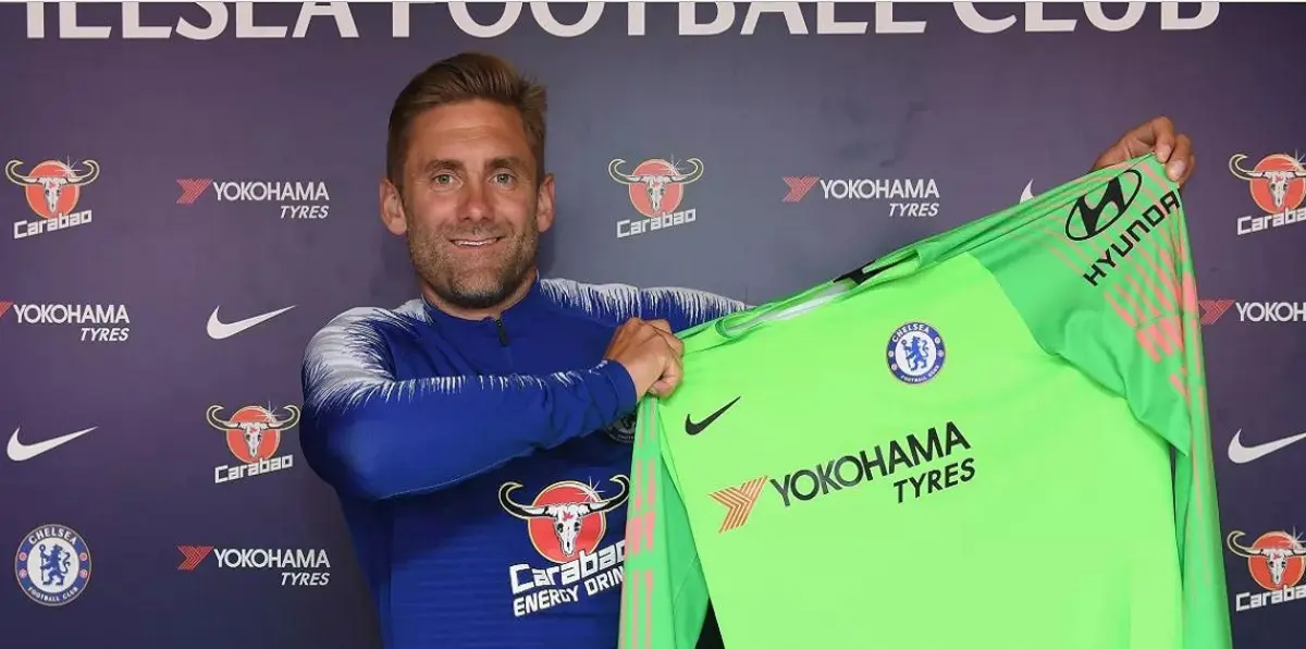 تشيلسي يضم الحارس روب جرين تمهيدًا لرحيل تيبو كورتوا (فيديو)