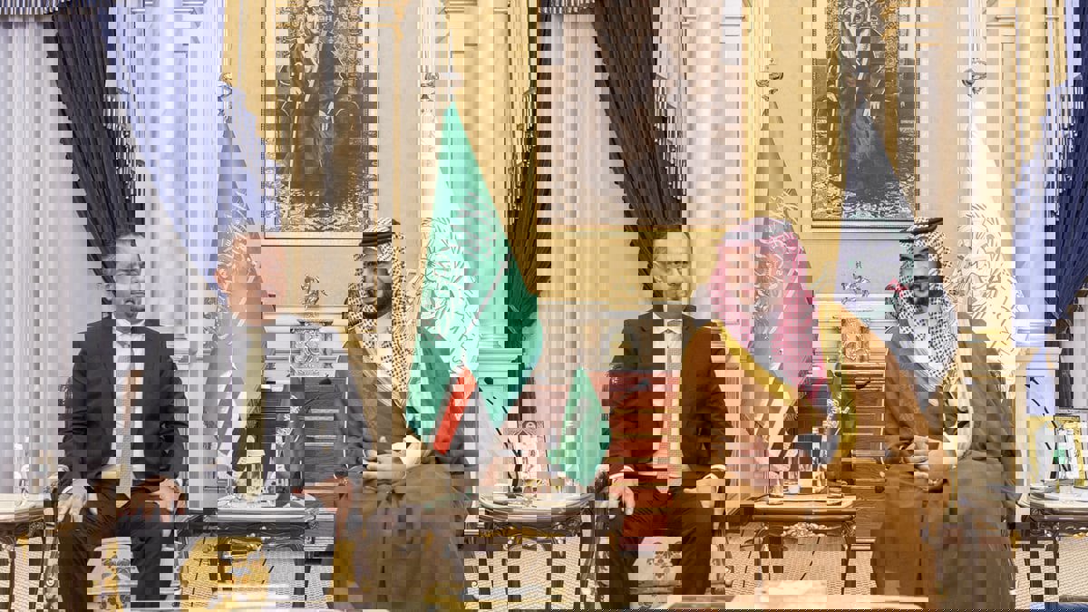 خالد بن سلمان: السعودية تأمل أن تسهم الهدنة بالتوصل إلى تسوية سياسية يمنية