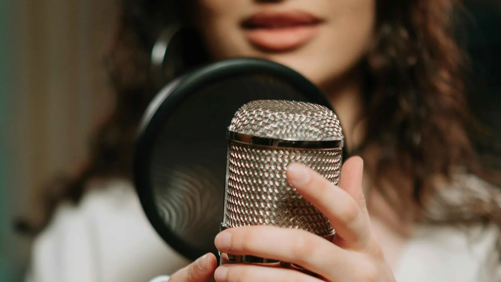 "سوريا في عيوننا".. مبادرة تحتفي بالمواهب الشابة بحفل استثنائي