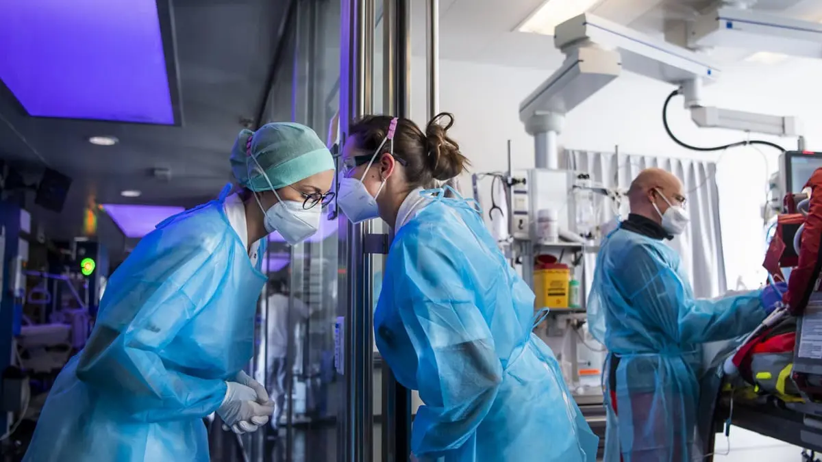 أطباء سويسريون يحثون مرضى كوفيد-19 الأكثر عرضة للخطر على تسجيل رغباتهم في مرحلة الاحتضار سلفا