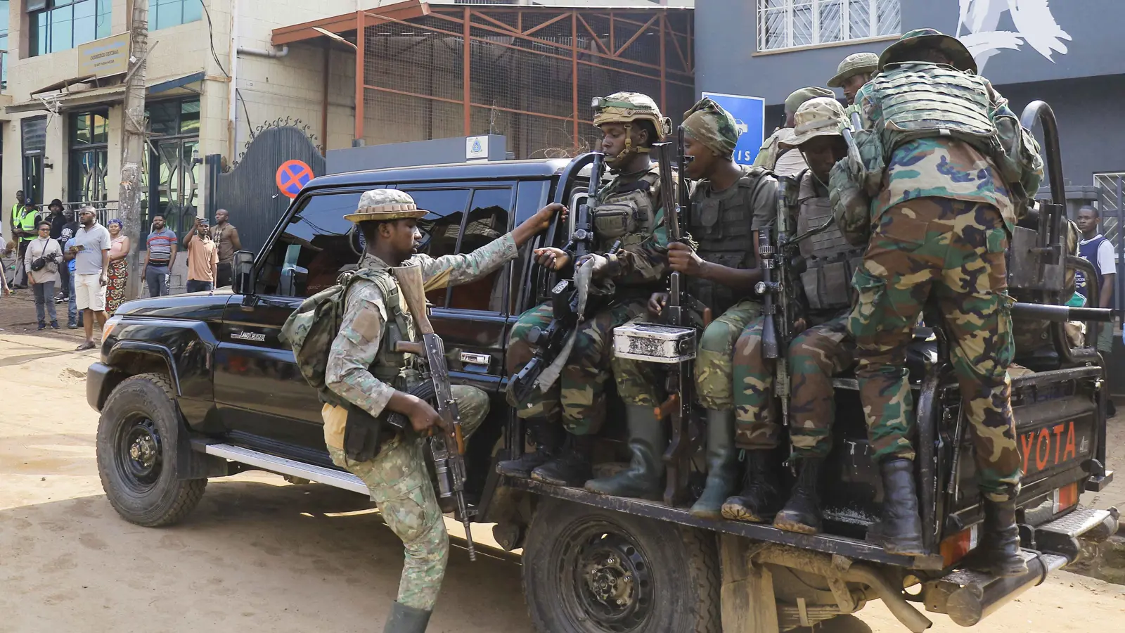 الكونغو.. حركة "إم 23" تعلن انسحابها من واليكالي