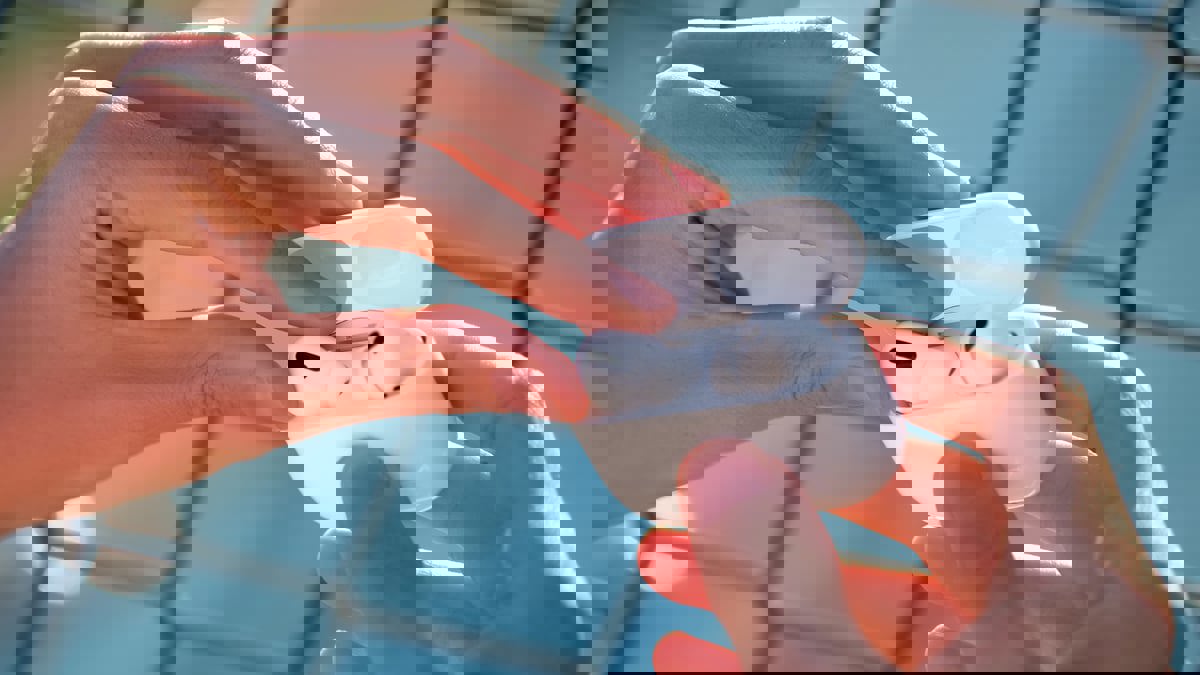 "أبل" تزود سماعتها الذكية AirPods بميزة التعقب‎‎