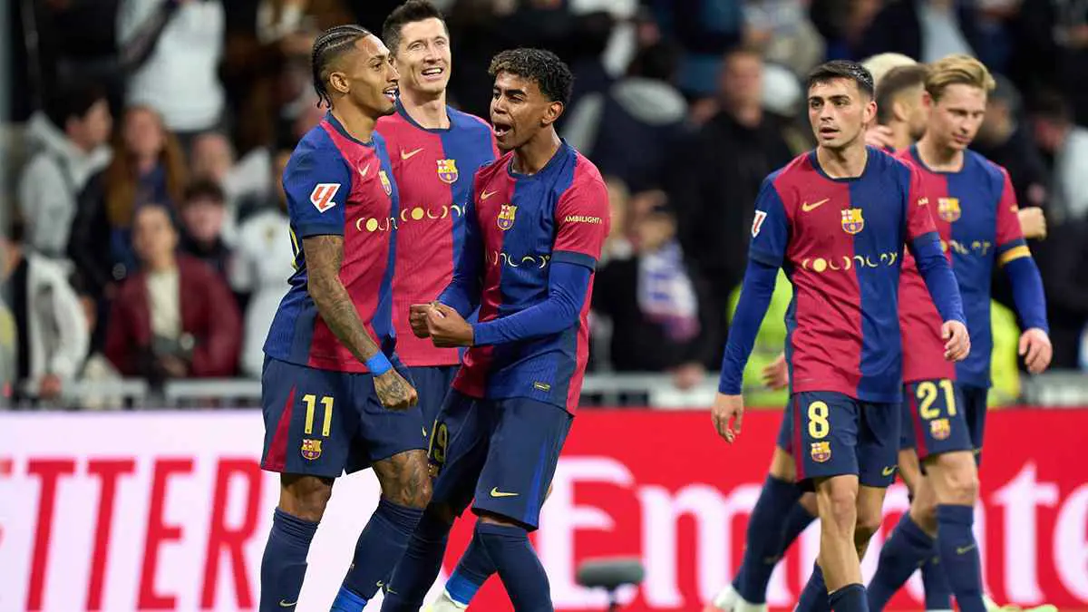 "الخيانة" تضرب غرفة ملابس برشلونة