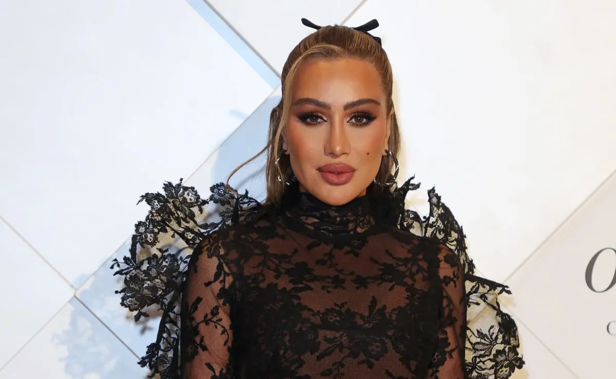 مايا دياب تكشف عن معاناتها في مرحلة الطفولة