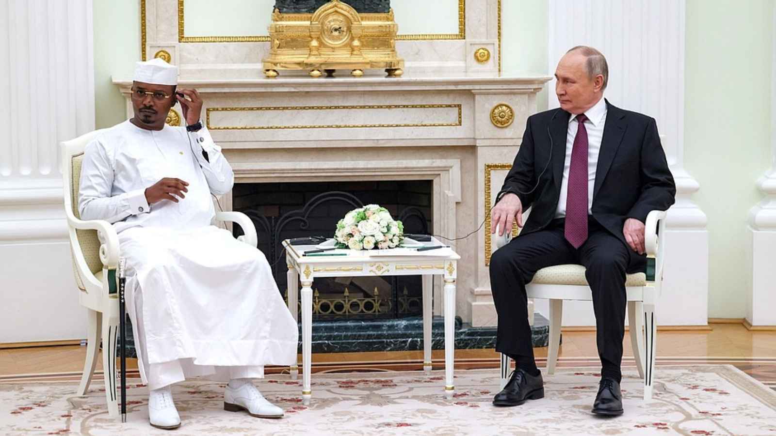 اعتقال 3 روس يهدد التقارب بين إنجامينا وموسكو