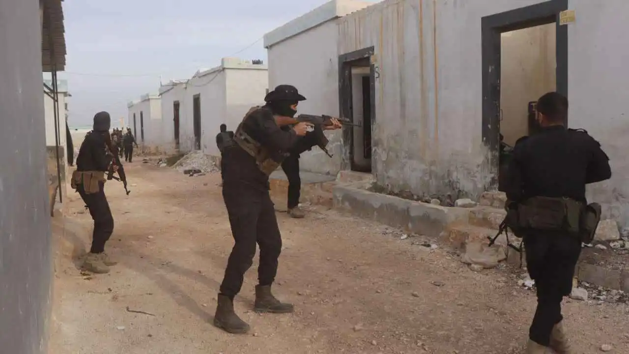 الأمن السوري يضبط عصابات خطف وسطو مسلح في حماة واللاذقية (صور)