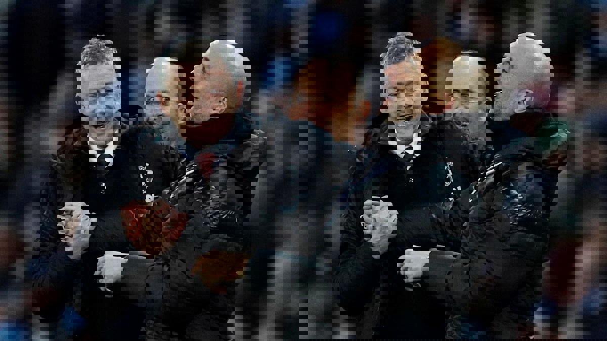 مباراة مانشستر يونايتد ومانشستر سيتي.. غوارديولا يستفز سولشاير قبل مواجهة نصف النهائي