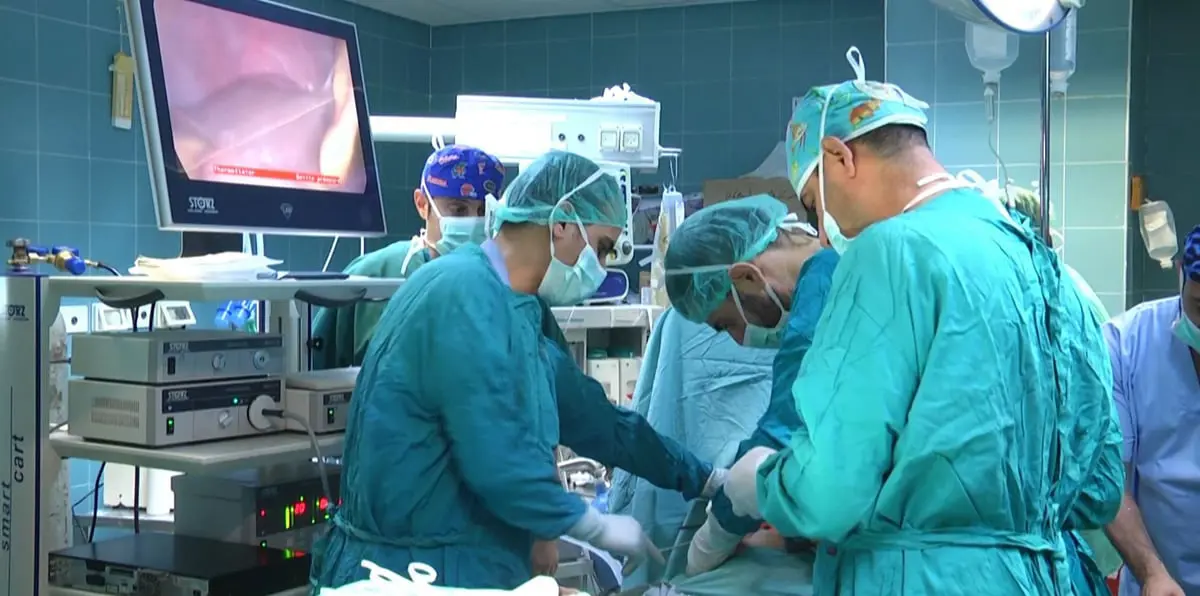 عملية جراحية تنقذ سعوديًا من 87 حصوة في الكلية