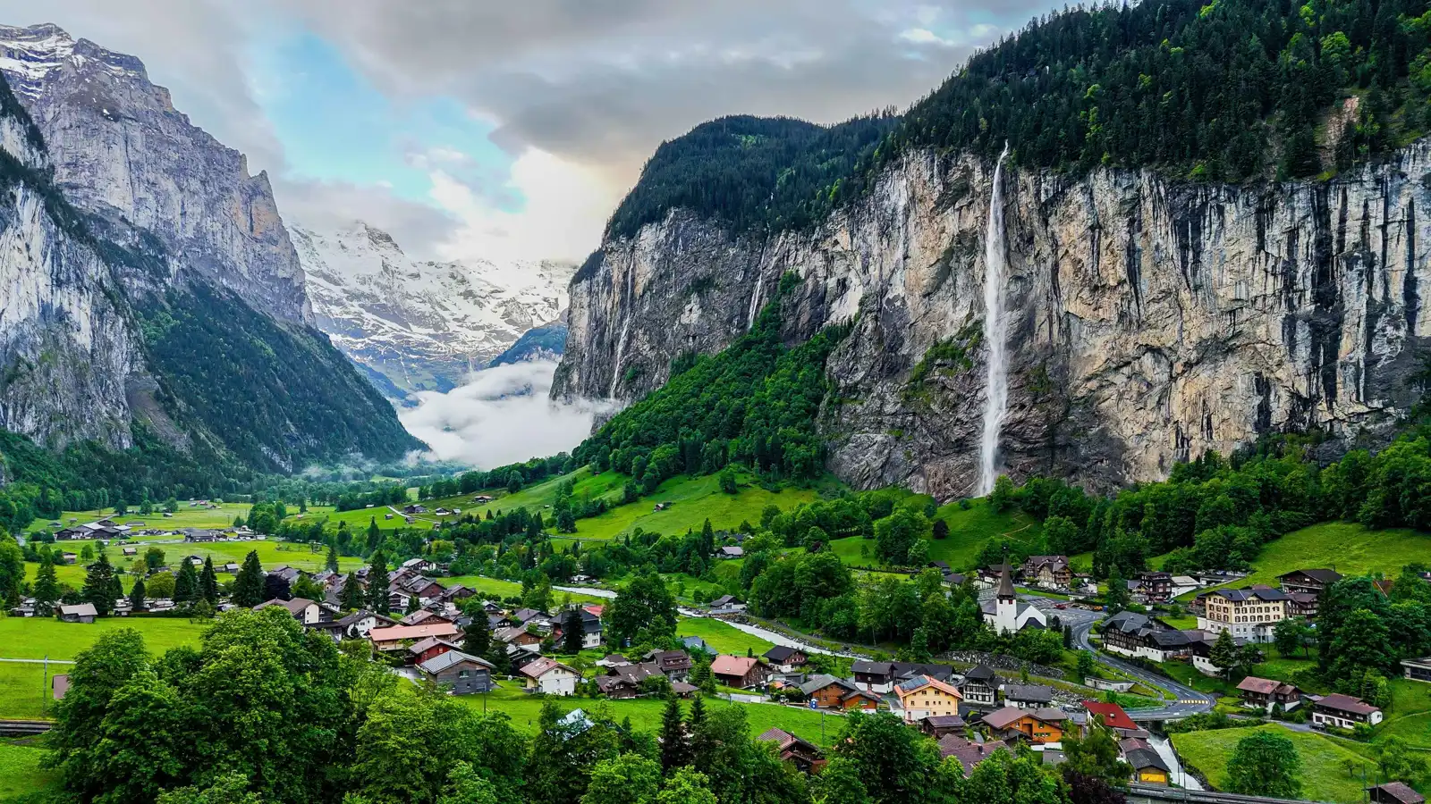 "كارثة صامتة".. الأنهار الجليدية في سويسرا تذوب بسرعة غير مسبوقة