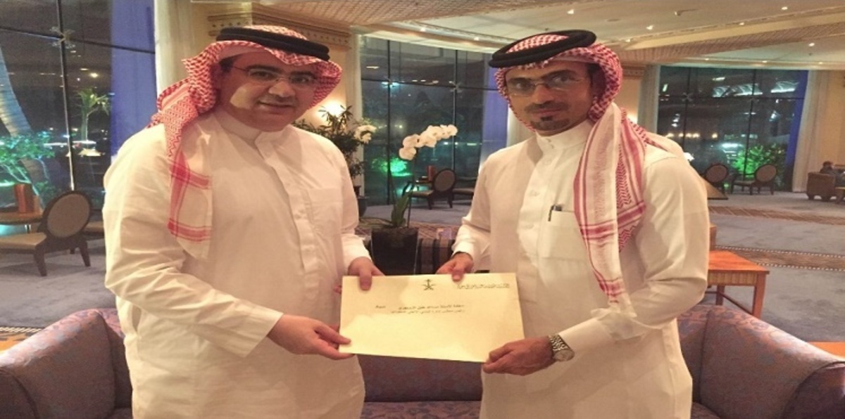 السعودية: الأهلي يتسلّم مكافأة الوليد بن طلال (صور)