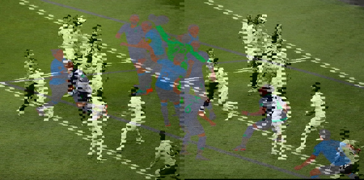 هل يتسبب عبدالله المعيوف ومحمد العويس في إلغاء قرار الحارس الأجنبي داخل الدوري السعودي؟