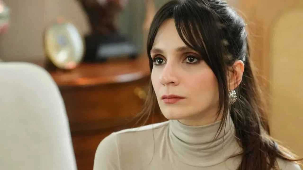 بعد اعتقالها.. تعاطف واسع مع الممثلة التركية ميريتش آرال بسبب رضيعها