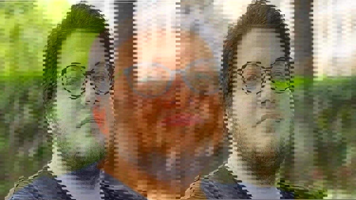 القبض على حسام منوفي.. شركة الطيران تعلق وخبير يكشف أهميته للأمن المصري