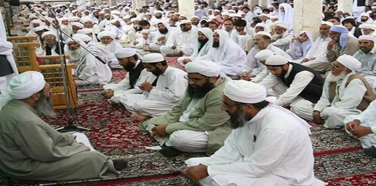 السلطات الإيرانية تعتقل اثنين من رجال الدين السنة