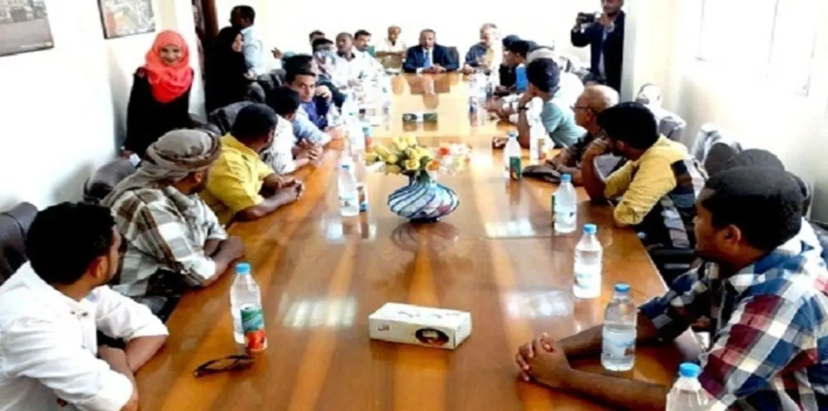 محافظ عدن يكشف عن تطورات جديدة  بشأن دمج المقاومة بالجيش