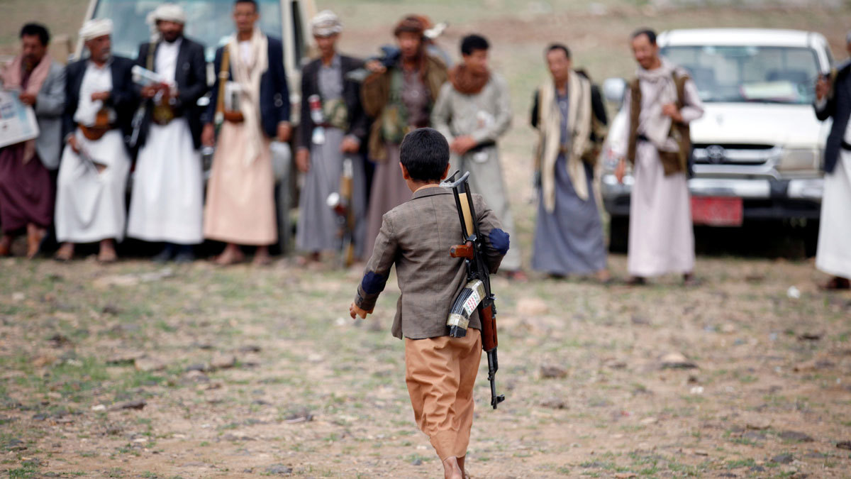 وزير يمني: الحوثيون جندوا أكثر من 30 ألف طفل‎