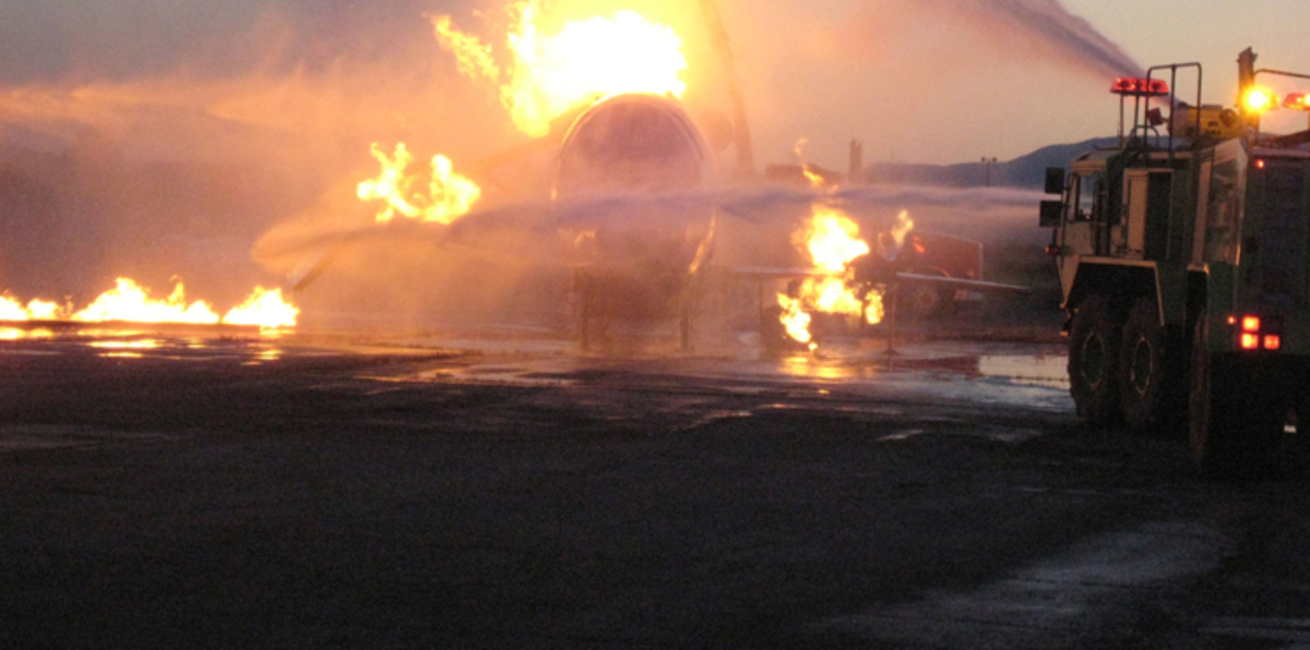 حريق في أكبر مطار روسي وإجلاء 3 آلاف شخص (صور وفيديو)