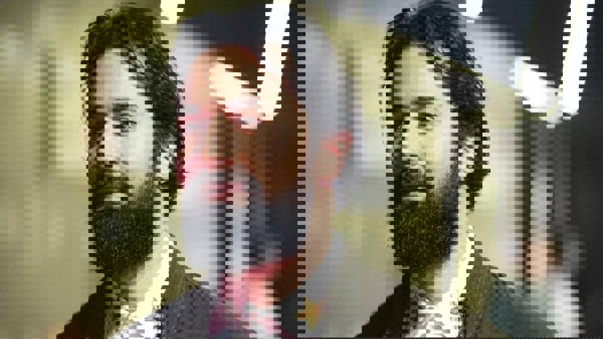 للمرة الأولى.. أحمد حاتم يكشف سبب انفصاله عن زوجته 