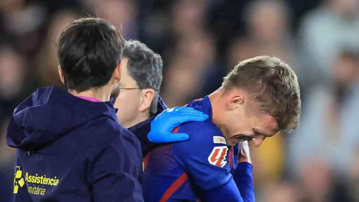 بسبب هدف برشلونة.. داني أولمو يتعرض لإصابة مرعبة (فيديو)